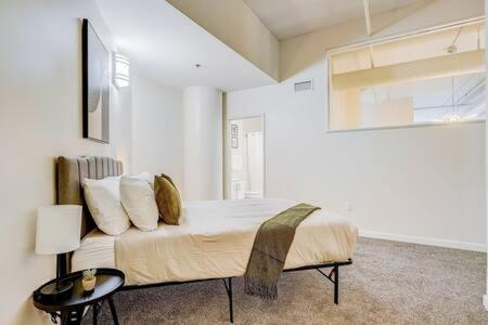 Cozysuites - 2Br With Direct Skybridge Access #1 Indianapolis Exterior photo